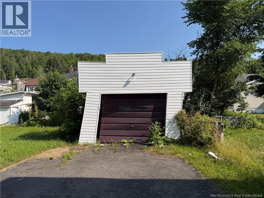 379 SAINT-FRANCOIS Street - 22