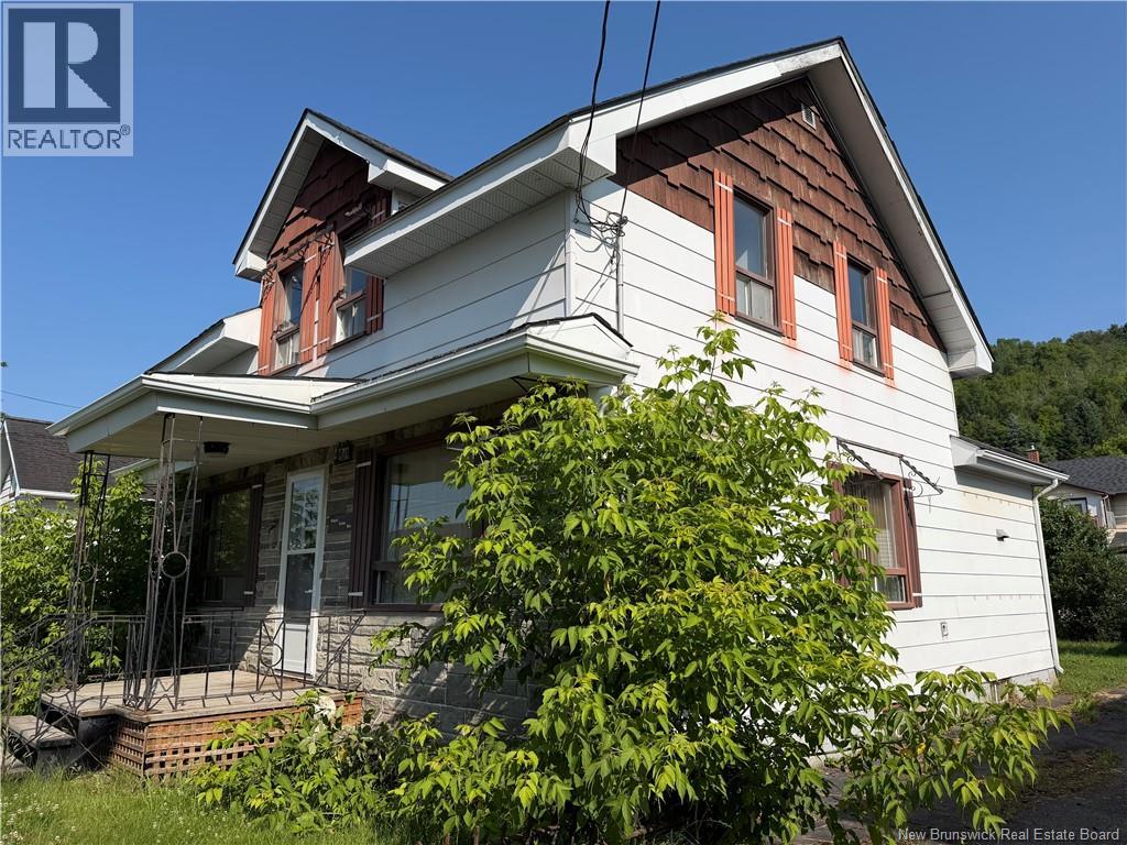 379 SAINT-FRANCOIS Street - 3