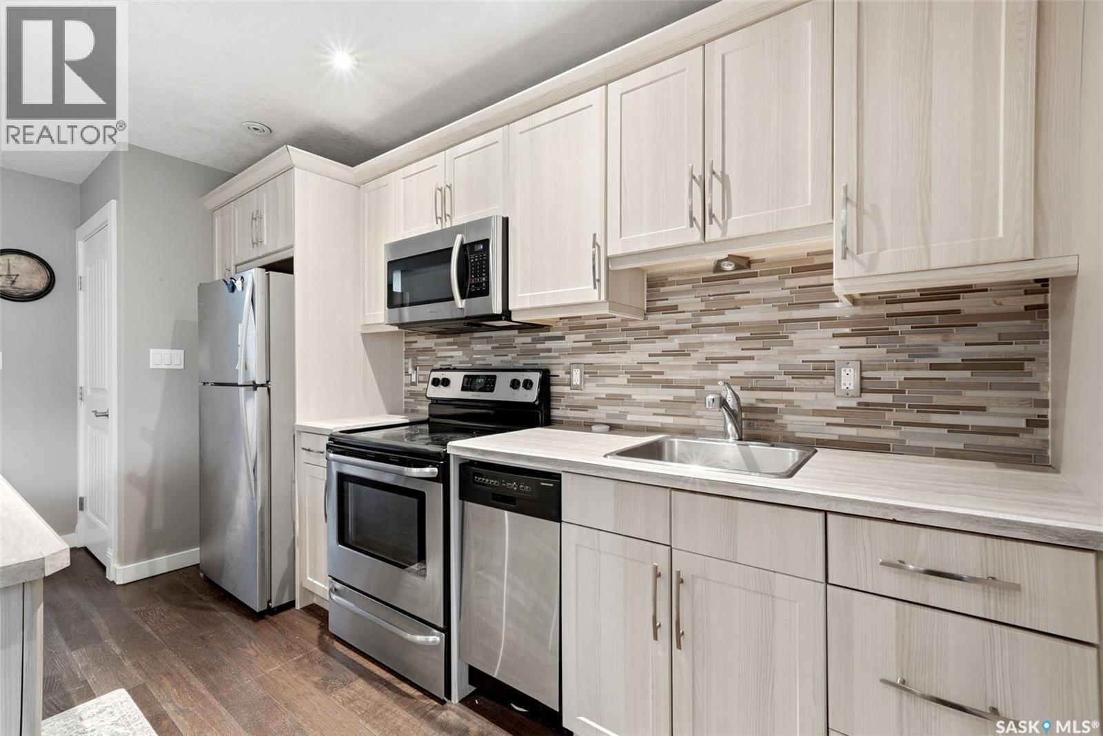 2860 Garnet STREET — photo 28