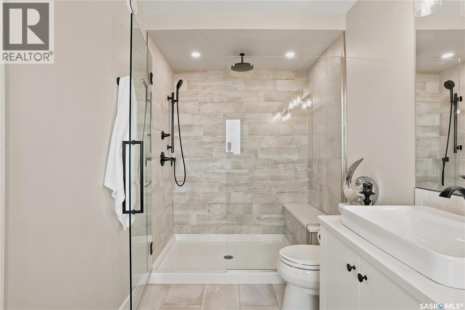 627 Fast CRESCENT — photo 25