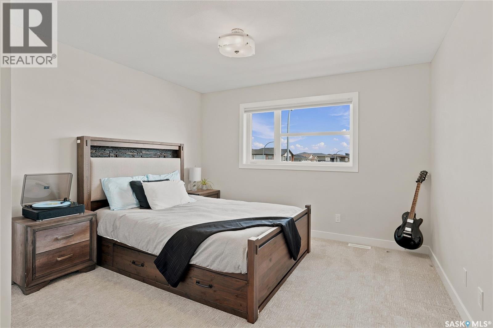 627 Fast CRESCENT — photo 29