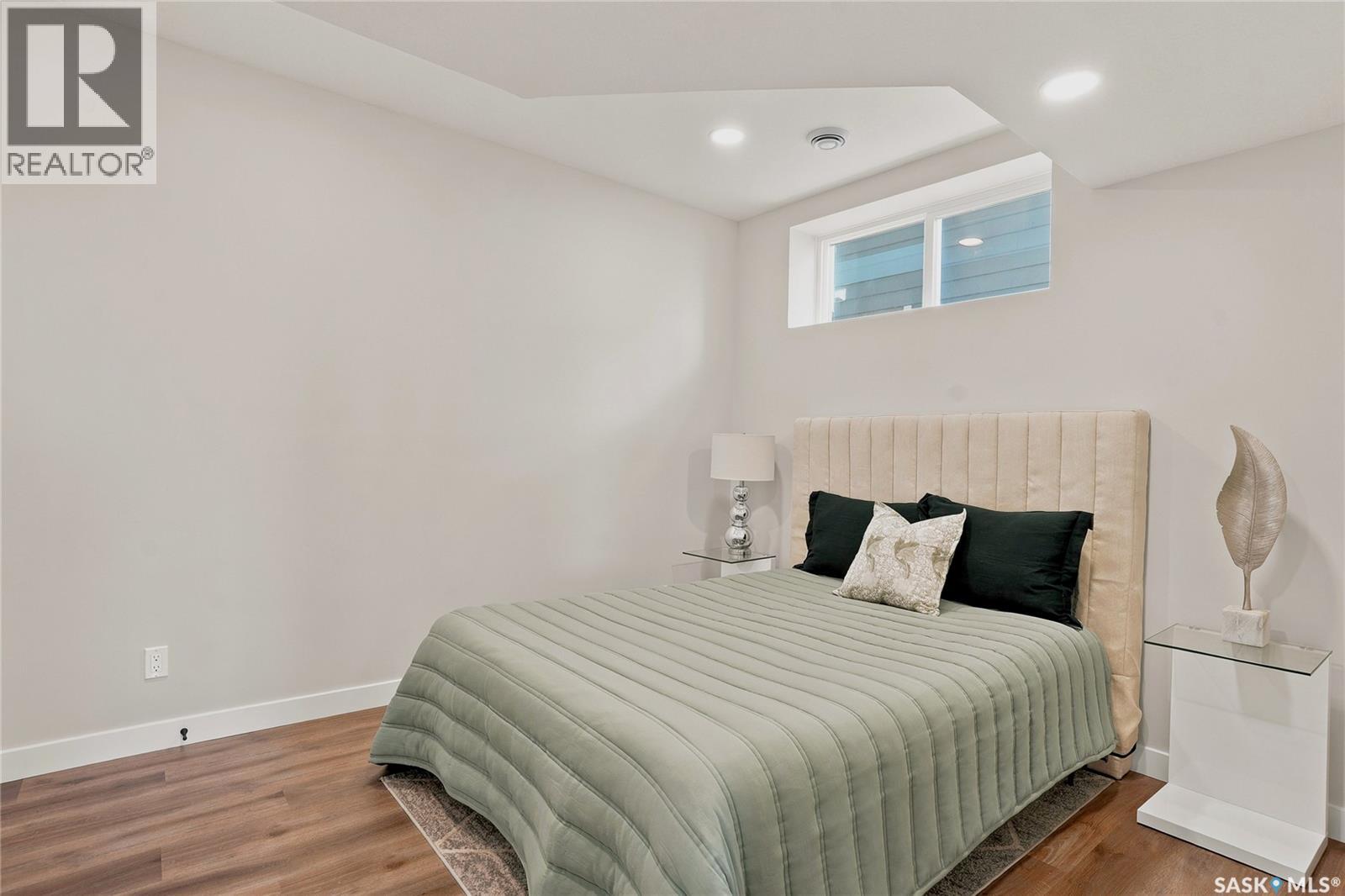 627 Fast CRESCENT — photo 37