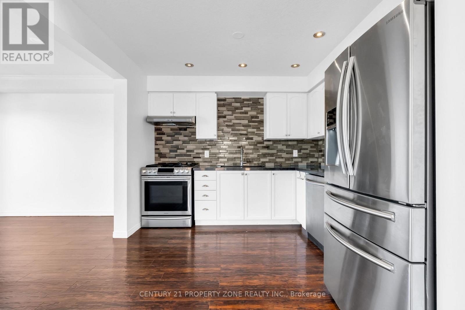 75 BENJAMIN CRESCENT - 16