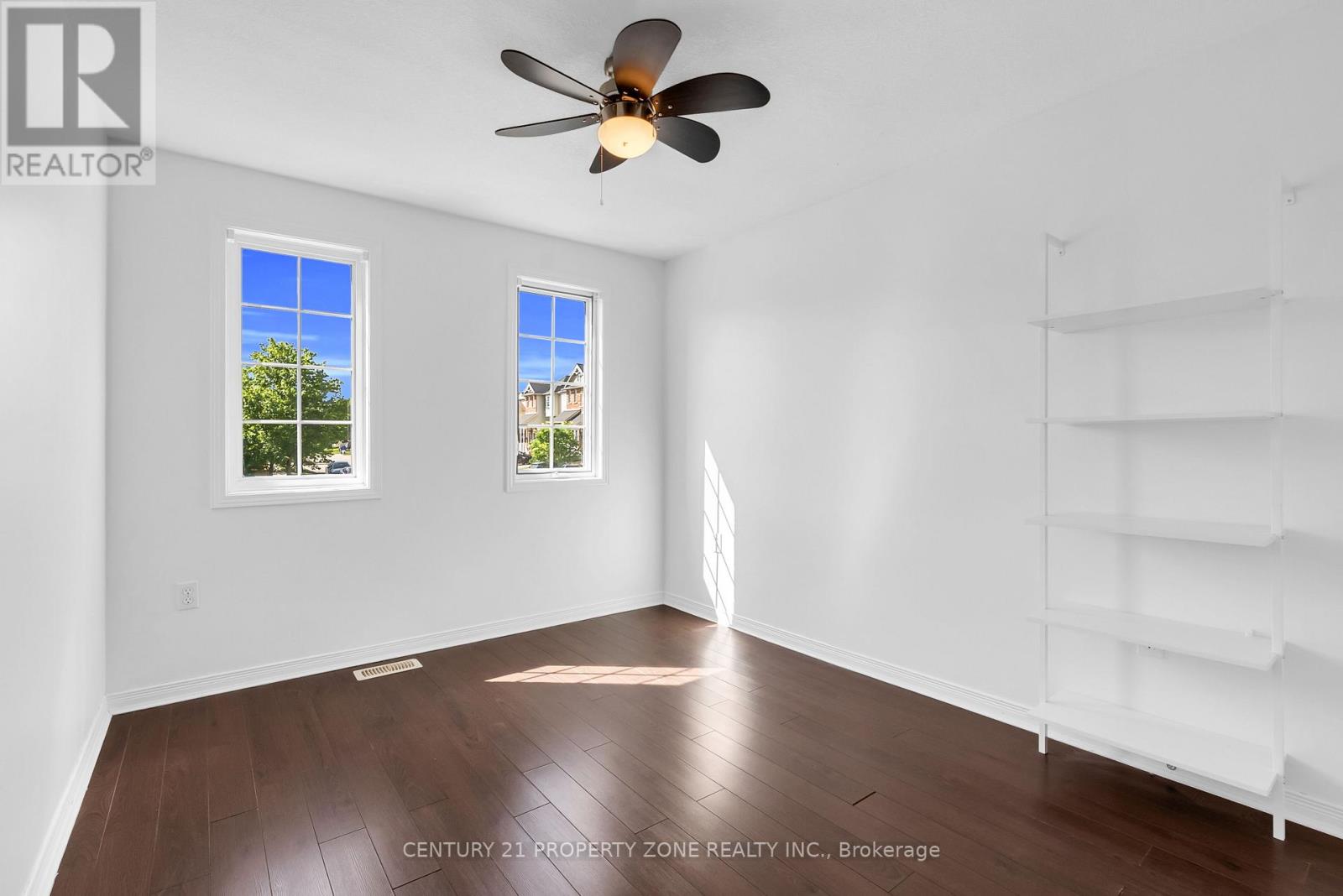 75 BENJAMIN CRESCENT - 29