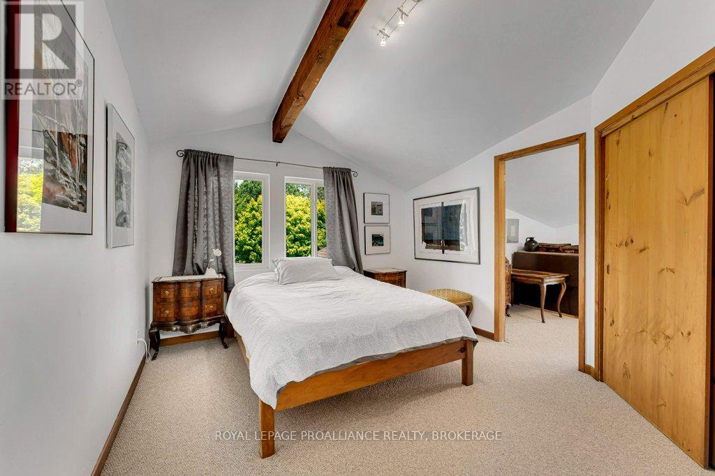 2576 HOWE ISLAND DRIVE - 23