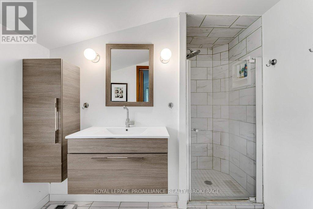 2576 HOWE ISLAND DRIVE - 28