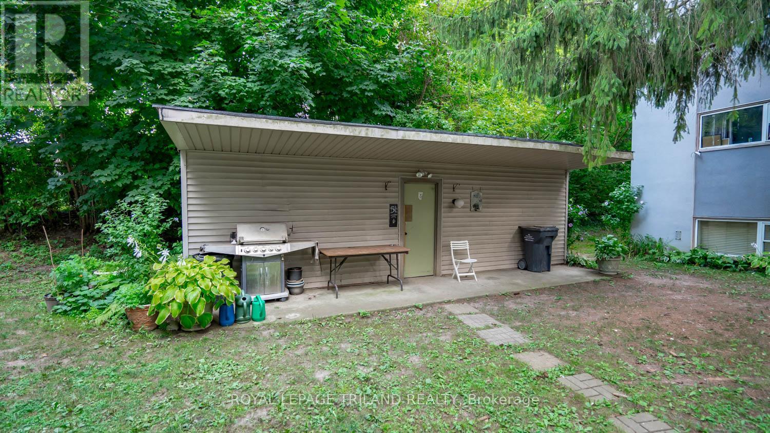 320-324 THOMPSON ROAD - 22