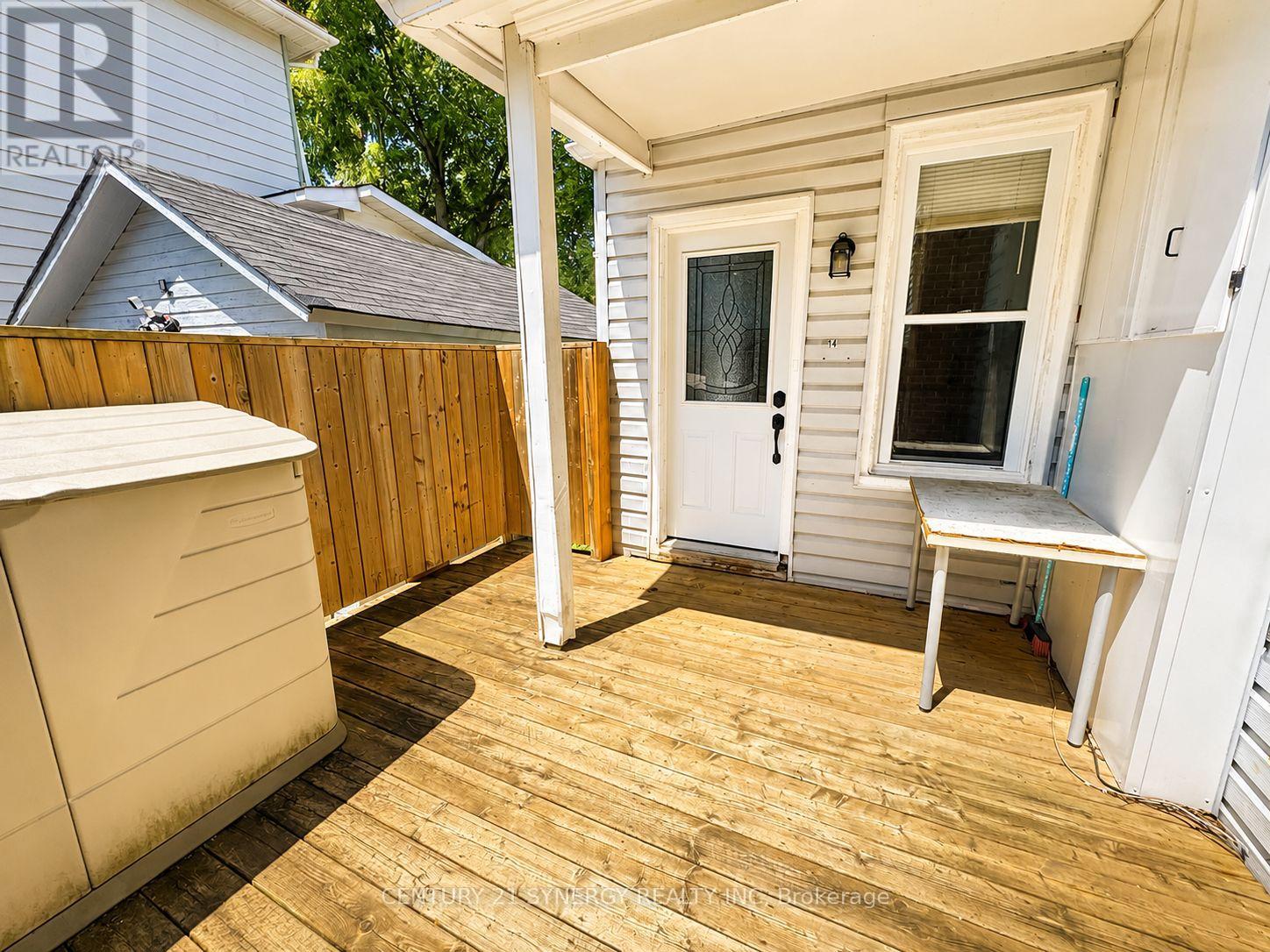 114 MAIN STREET E - Image 32