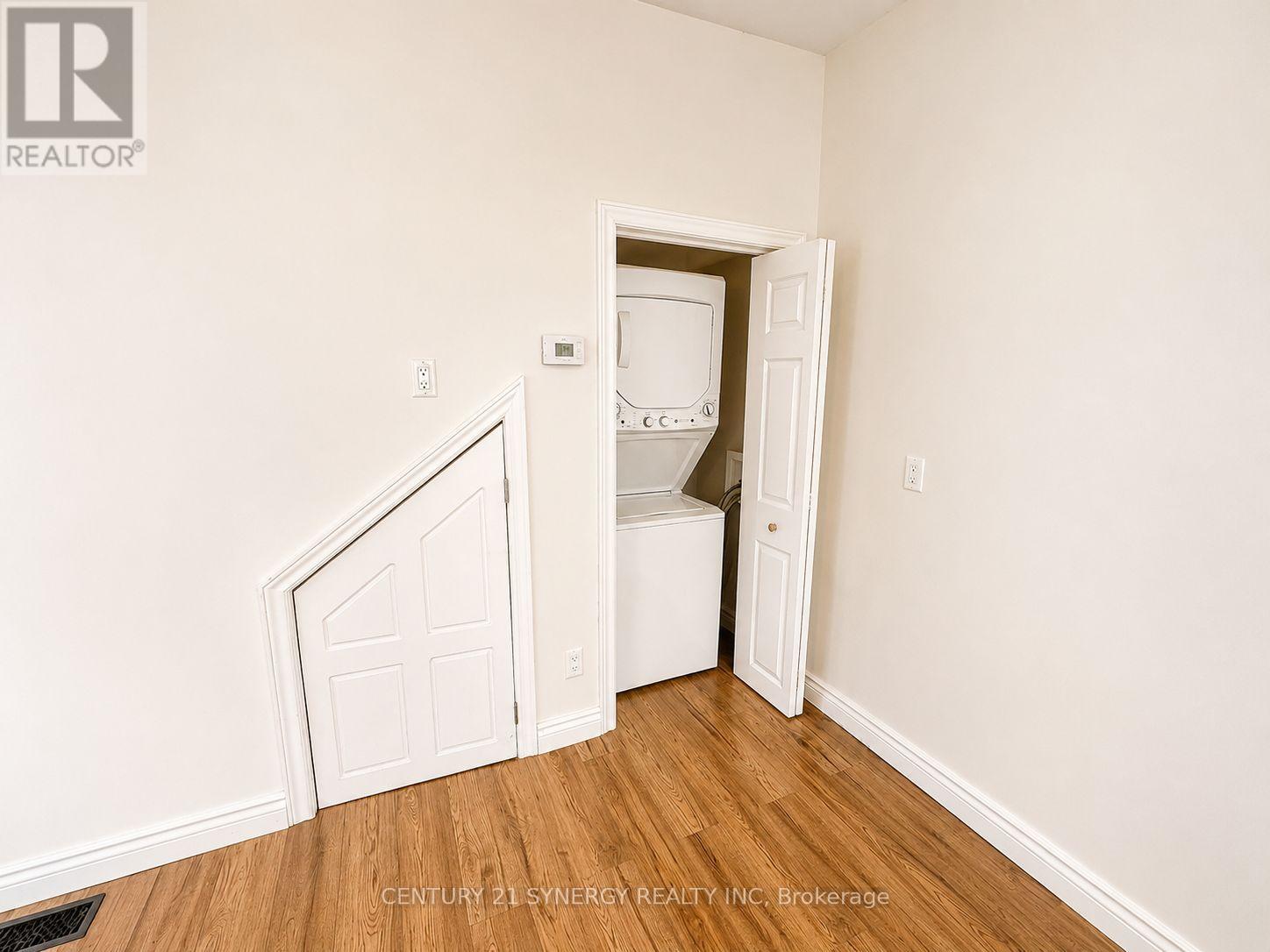 114 MAIN STREET E - Image 35