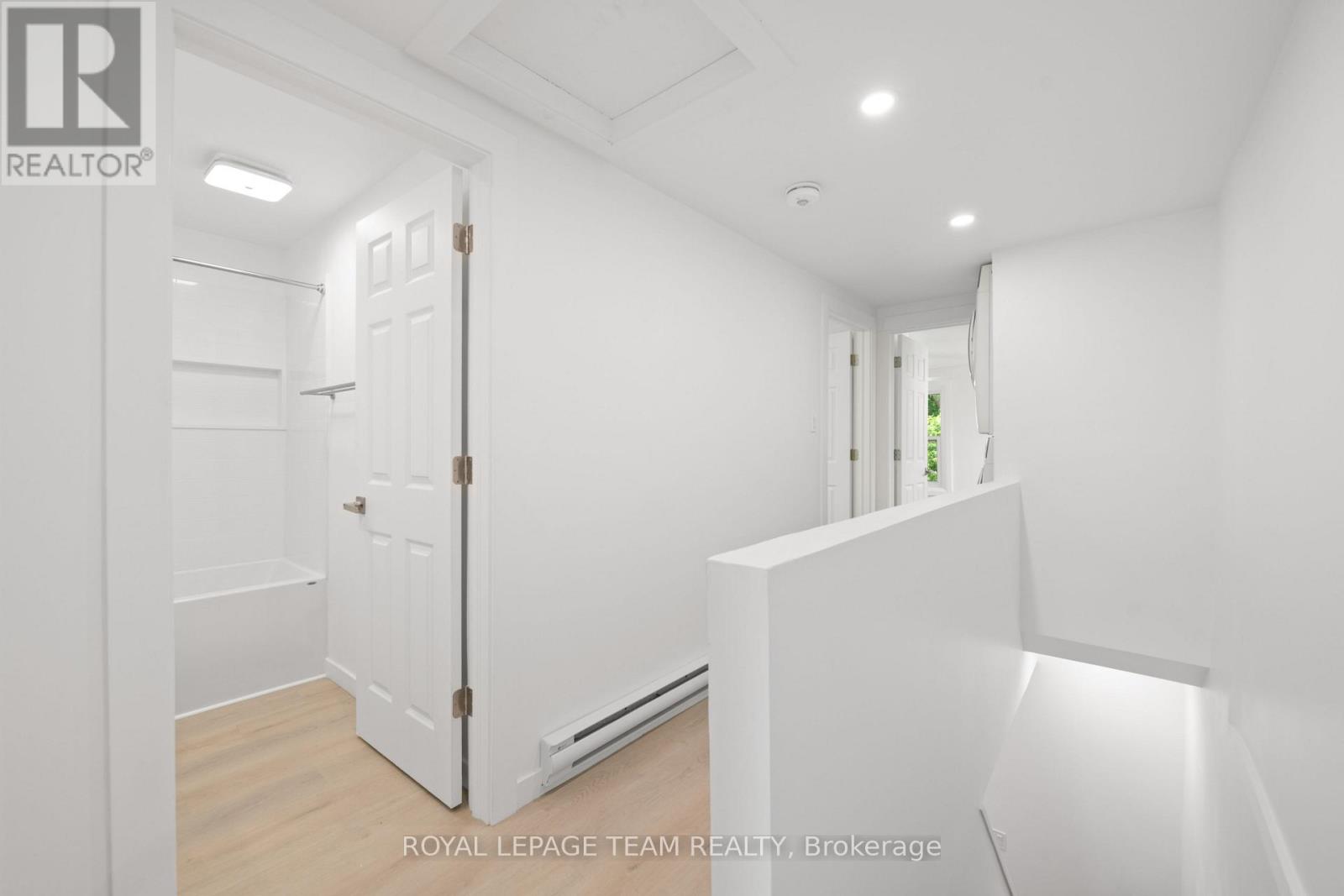 4 Bed, 2 Bath Multi-Family for Rent in Ottawa – 143 ST ANDREW STREET, Ottawa – MLS# X13534206 - Image 21
