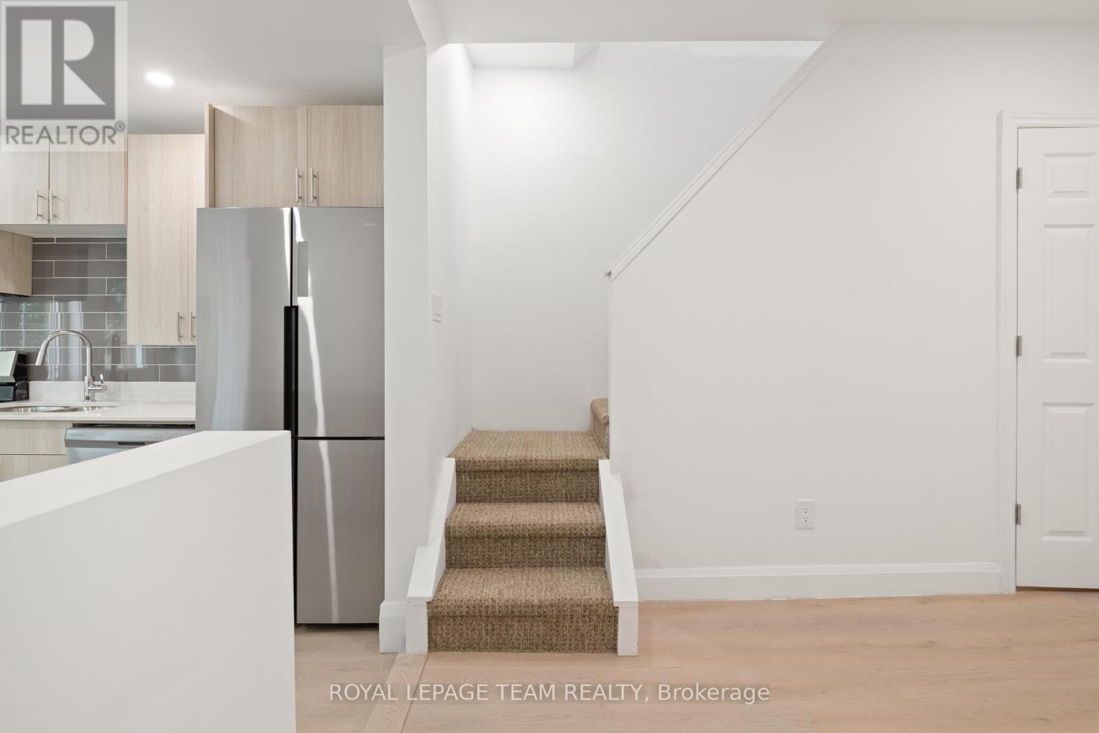 4 Bed, 2 Bath Multi-Family for Rent in Ottawa – 143 ST ANDREW STREET, Ottawa – MLS# X13534206 - Image 20