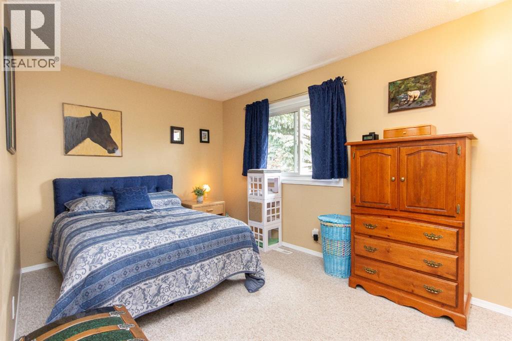 37 Rupert Crescent — photo 11