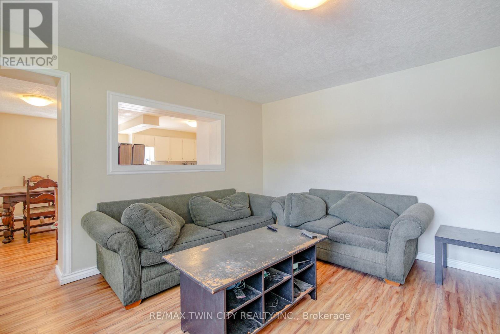 13 BROOKLYNE ROAD - 11