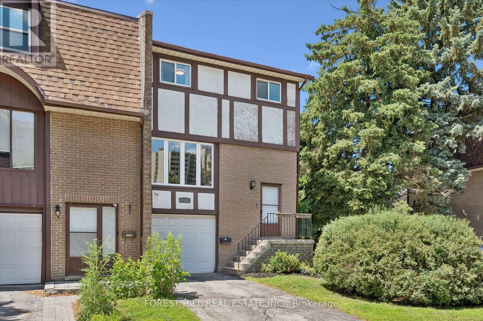 53 - 49 CEDARWOODS CRESCENT — photo 2