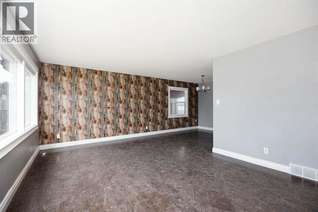 2 Moberly Crescent - 8