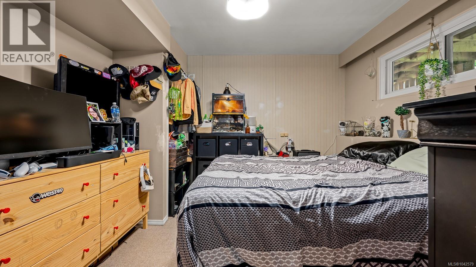 1068 Ruby Rd - Image 23