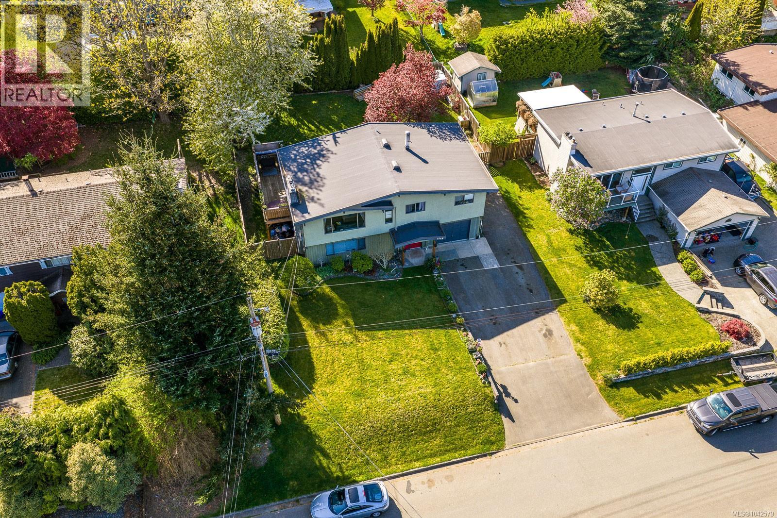 1068 Ruby Rd - Image 33