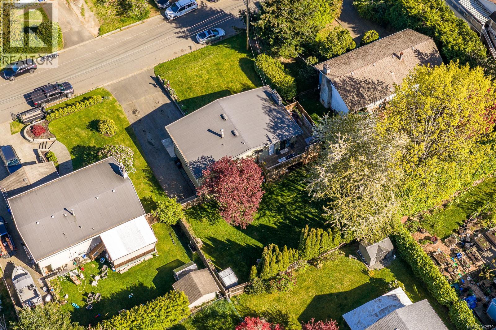 1068 Ruby Rd - Image 53