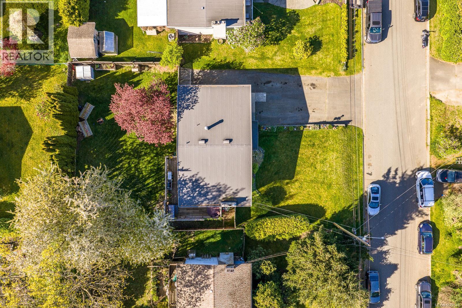 1068 Ruby Rd - 55