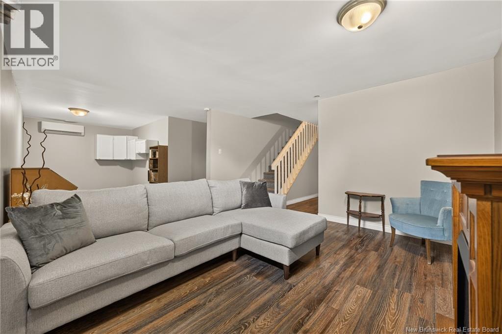 545 Centrale Street - Image 31
