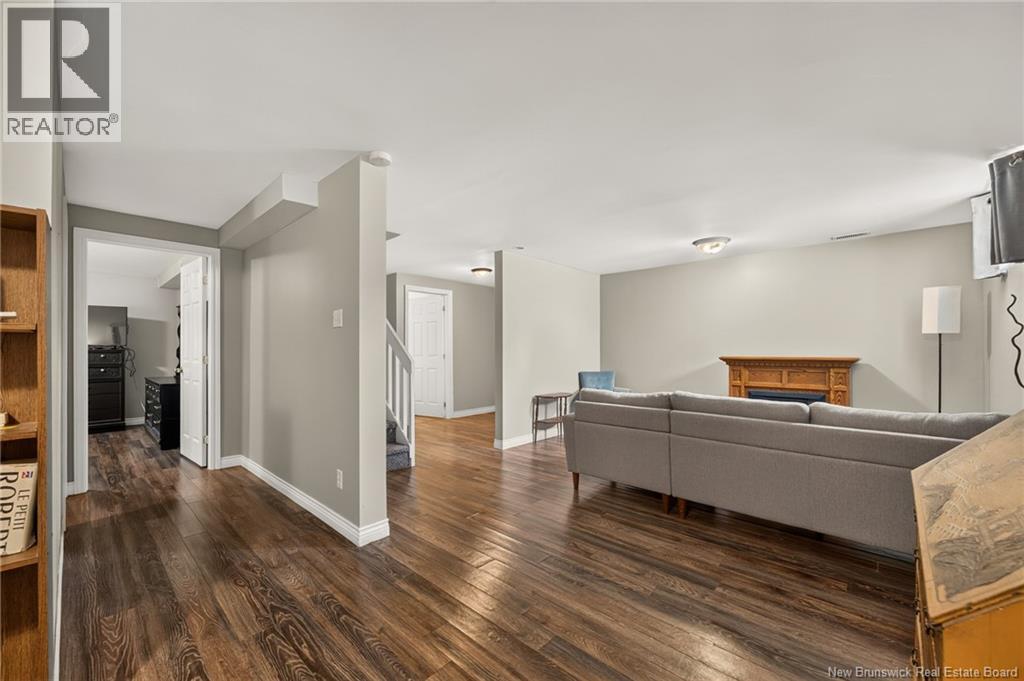 545 Centrale Street - Image 32