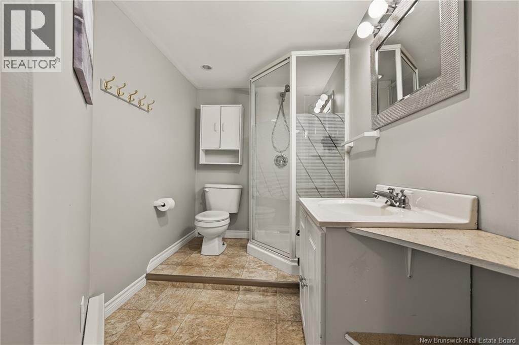 545 Centrale Street - 35
