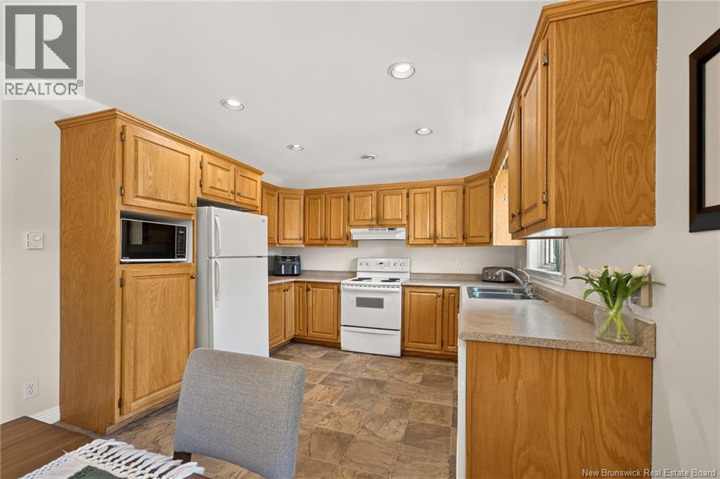 545 Centrale Street - 12