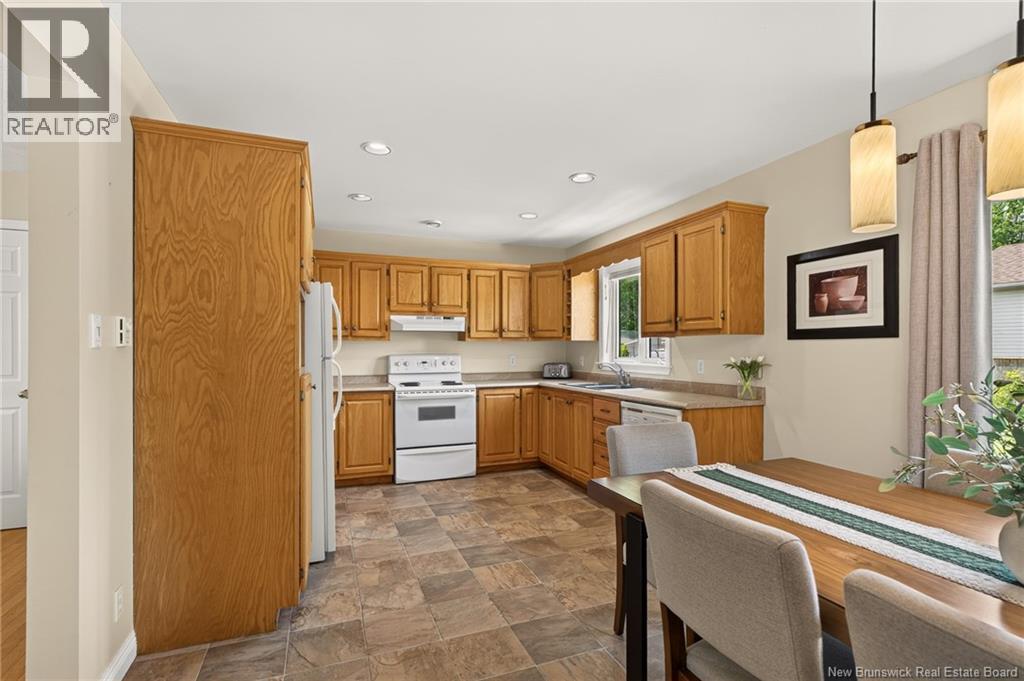 545 Centrale Street - 10