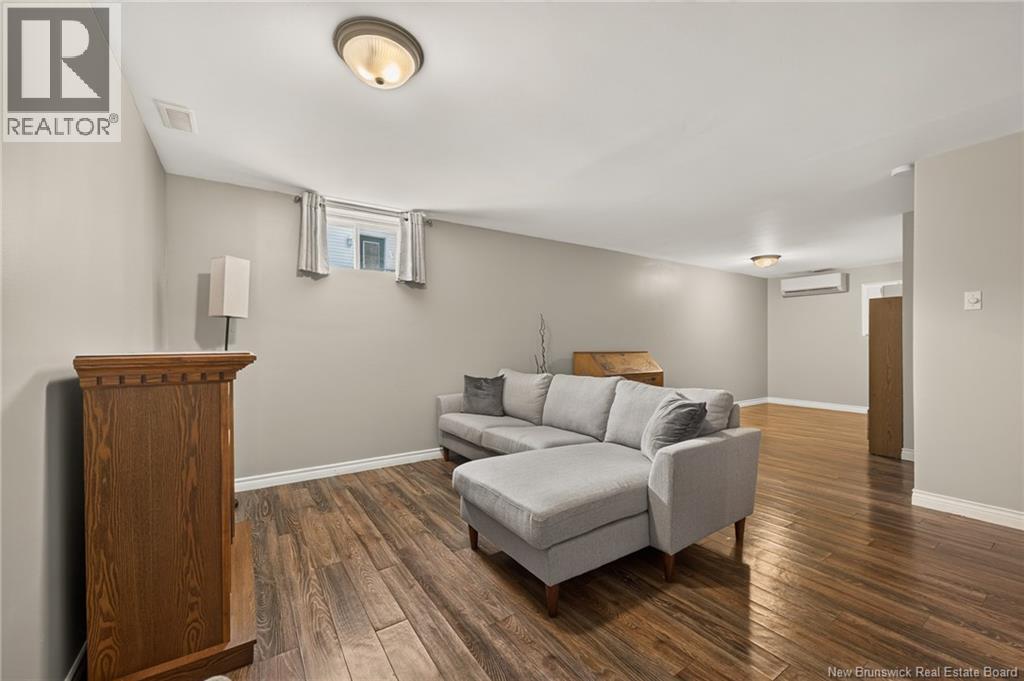 545 Centrale Street - 30