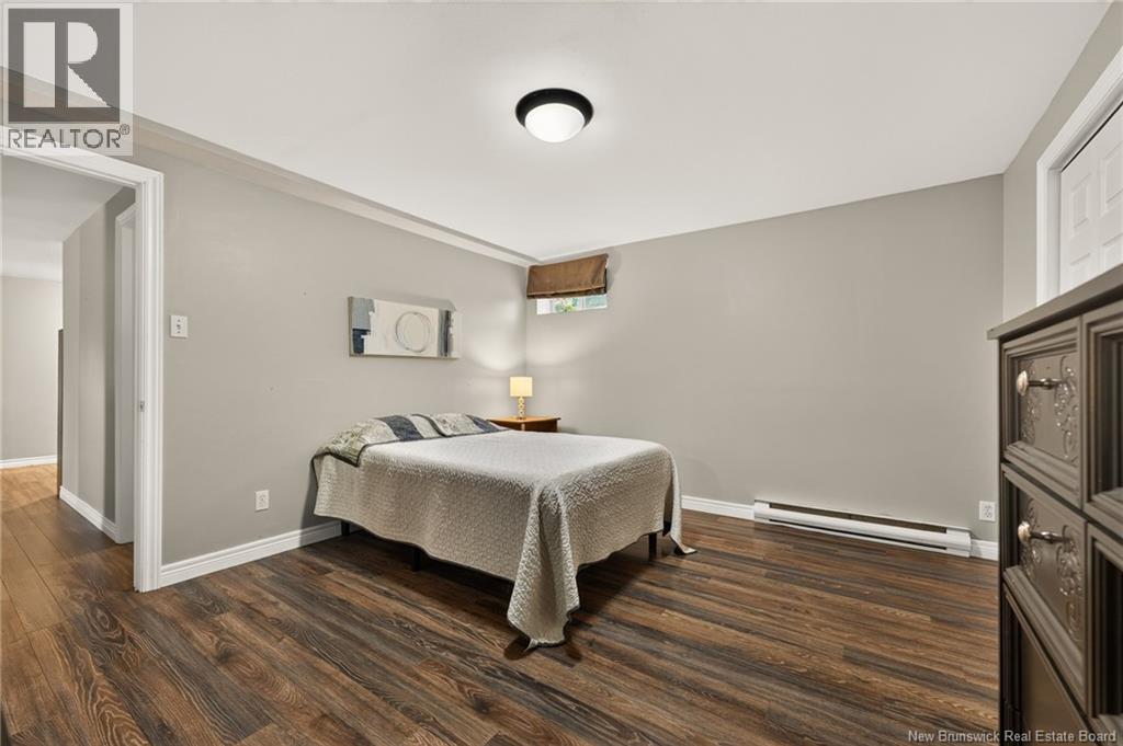 545 Centrale Street - 37