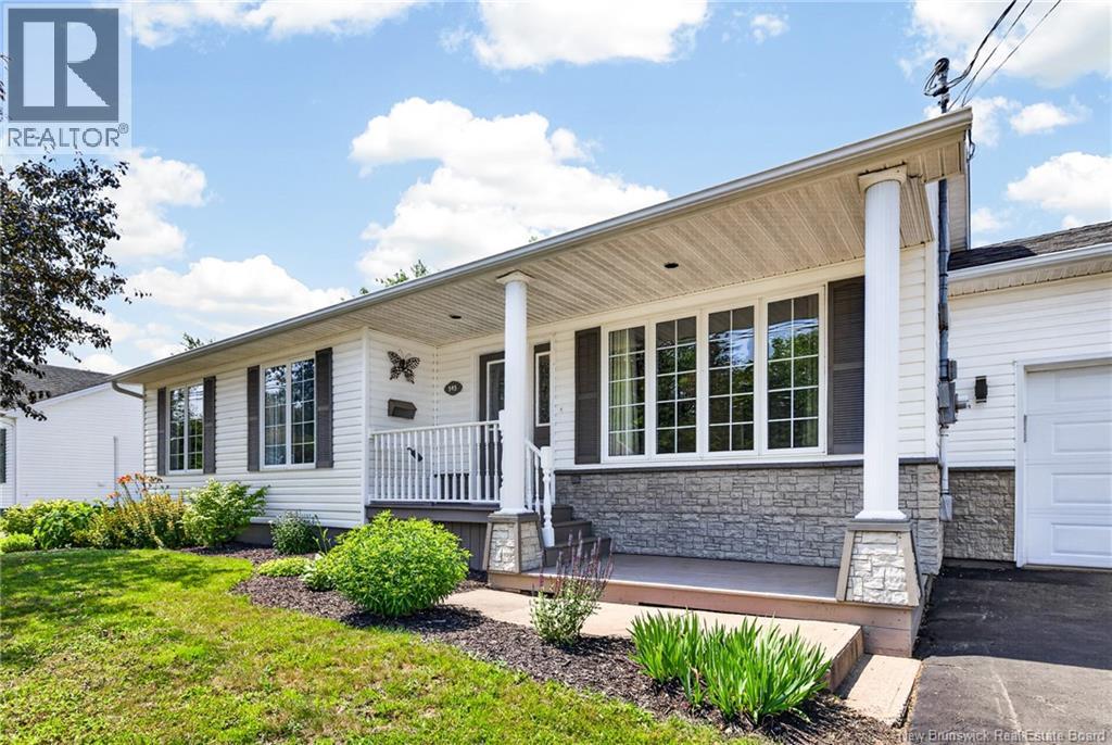 545 Centrale Street - 2