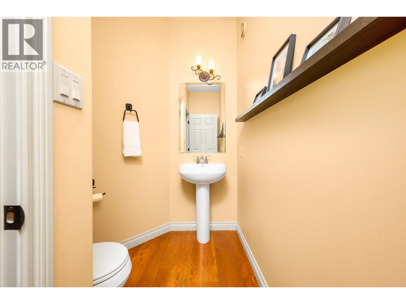 200 Melrose Court - 23