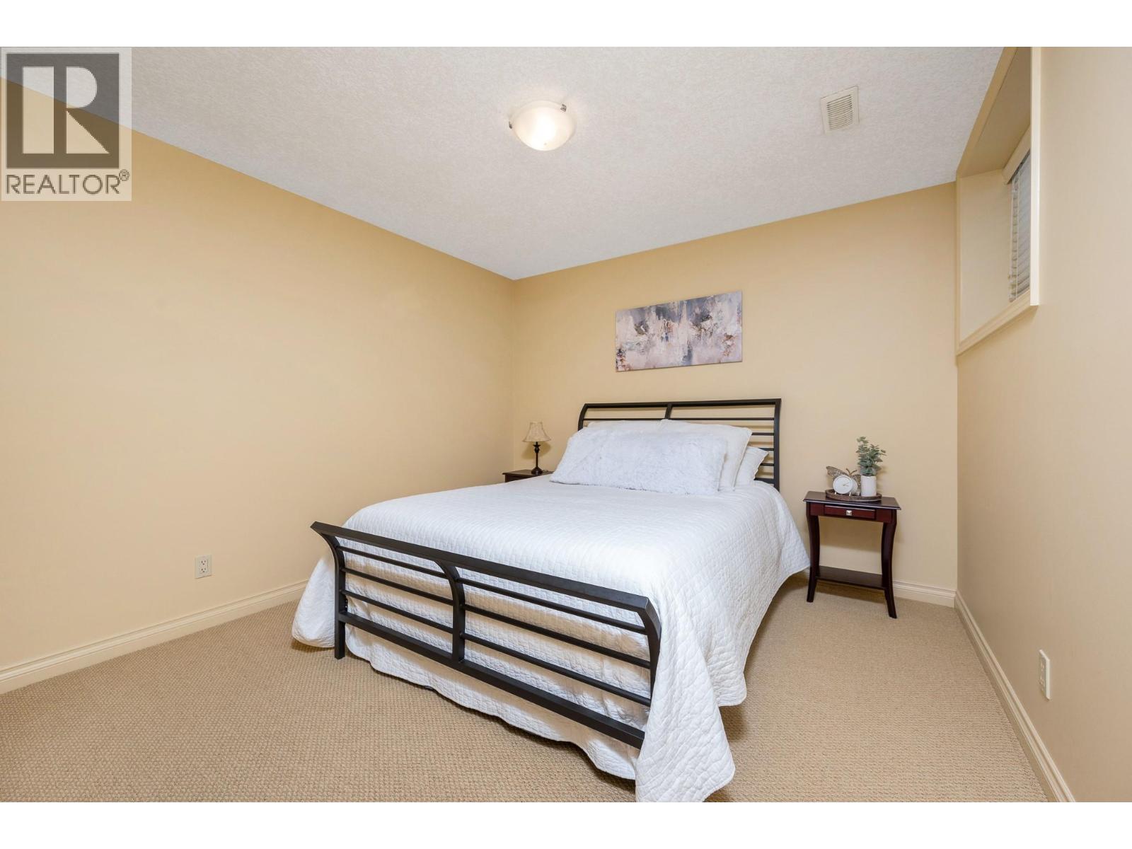 200 Melrose Court - 37