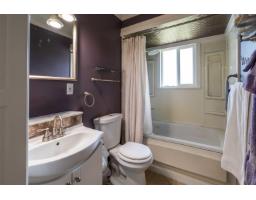 17884 57 Avenue, Surrey, BC V3S1H3 Photo 15