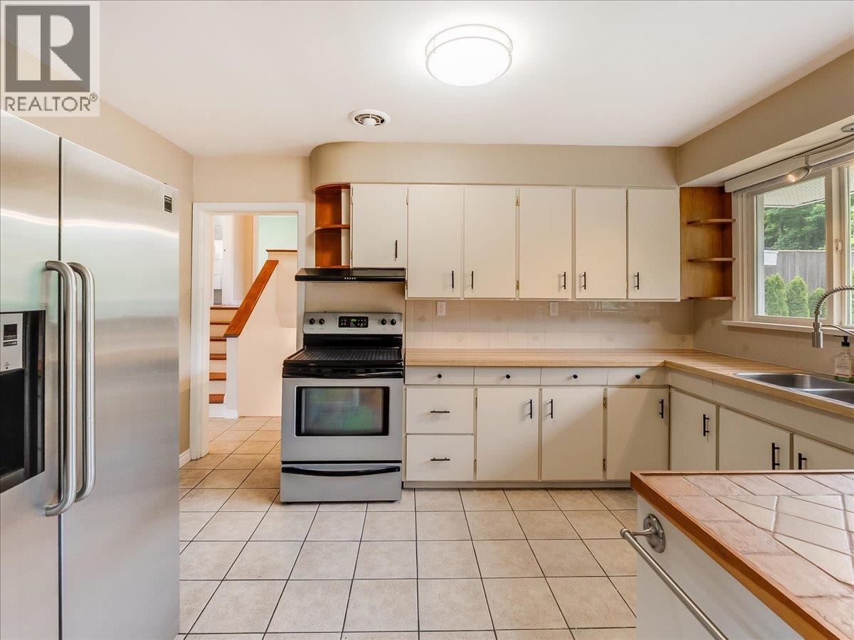 806 10th Street - 10