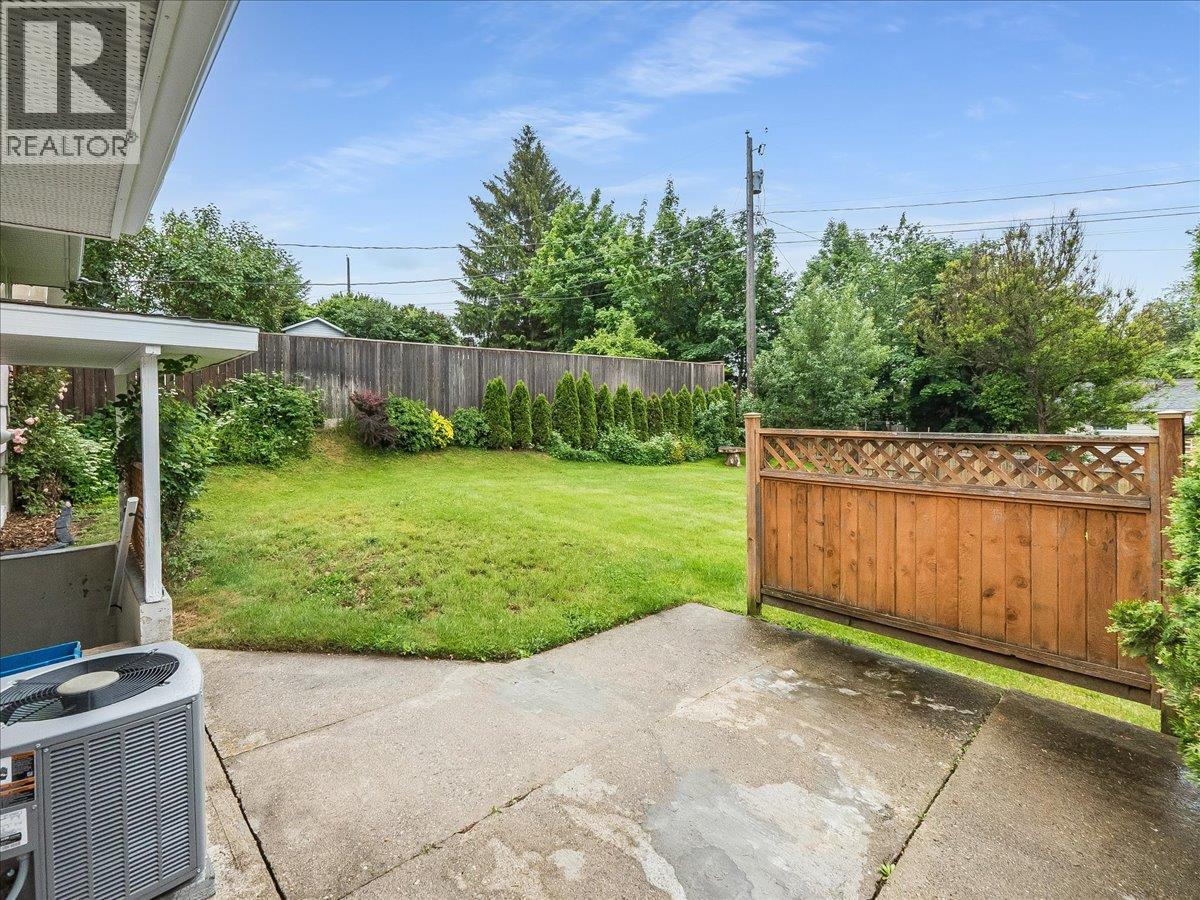 806 10th Street - 48