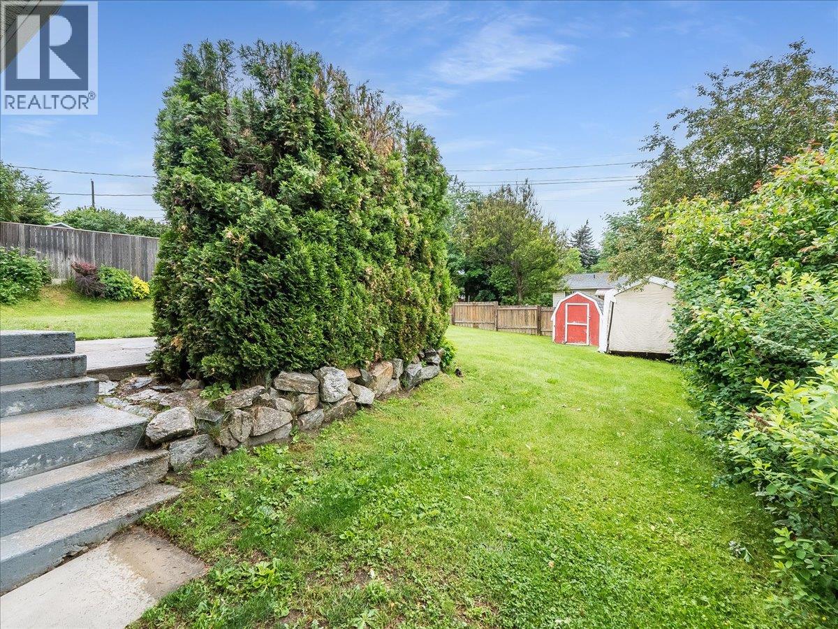 806 10th Street - 46