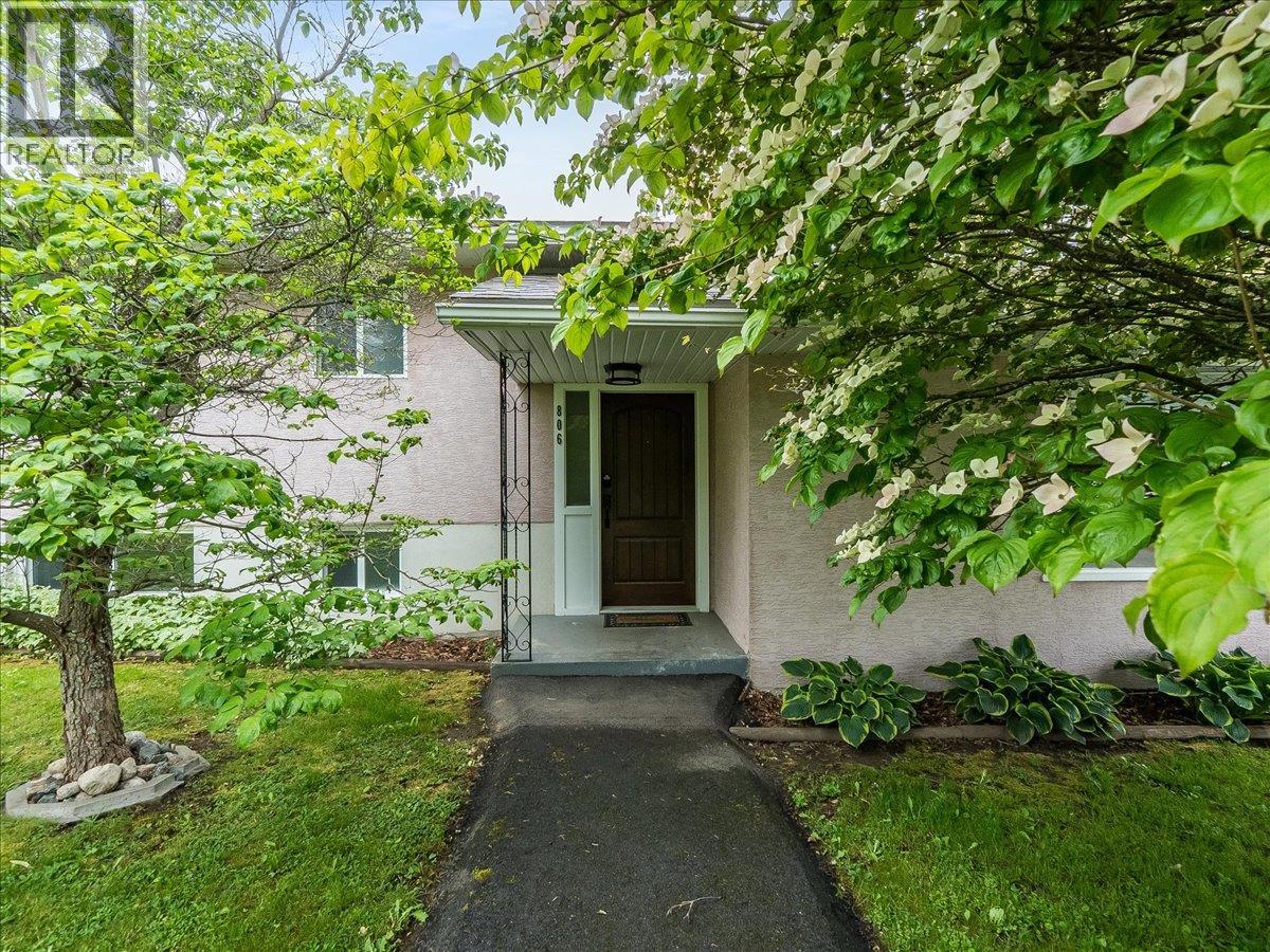 806 10th Street - 43
