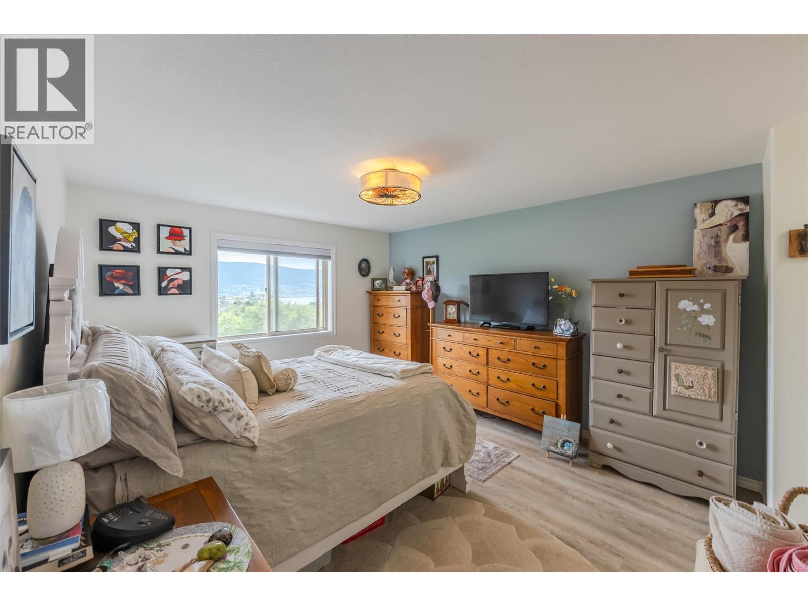 #203 8416 Jubilee Road - 31