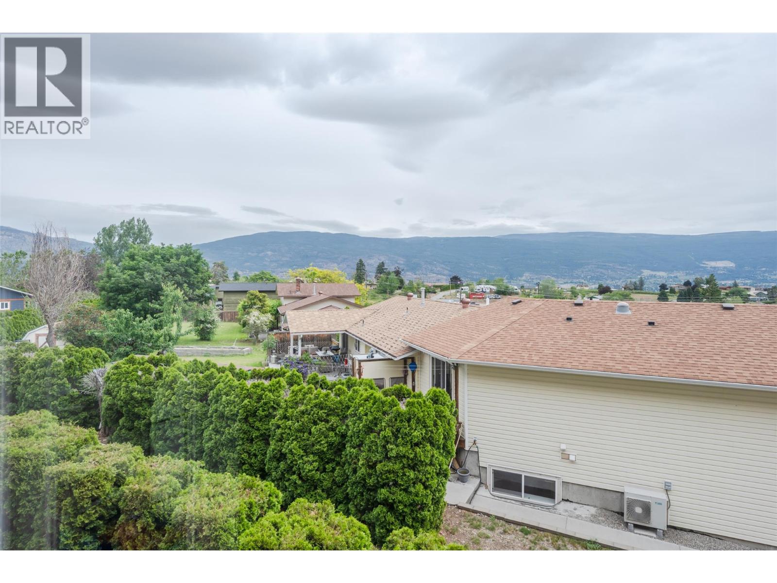 #203 8416 Jubilee Road - Image 27