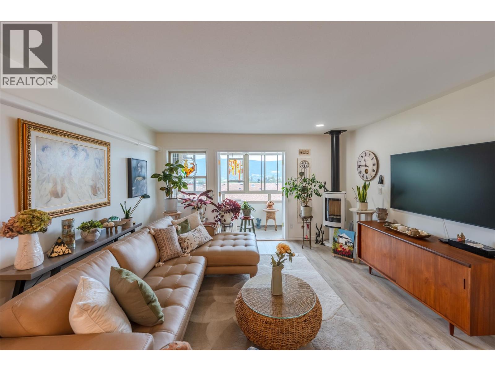 #203 8416 Jubilee Road - 3