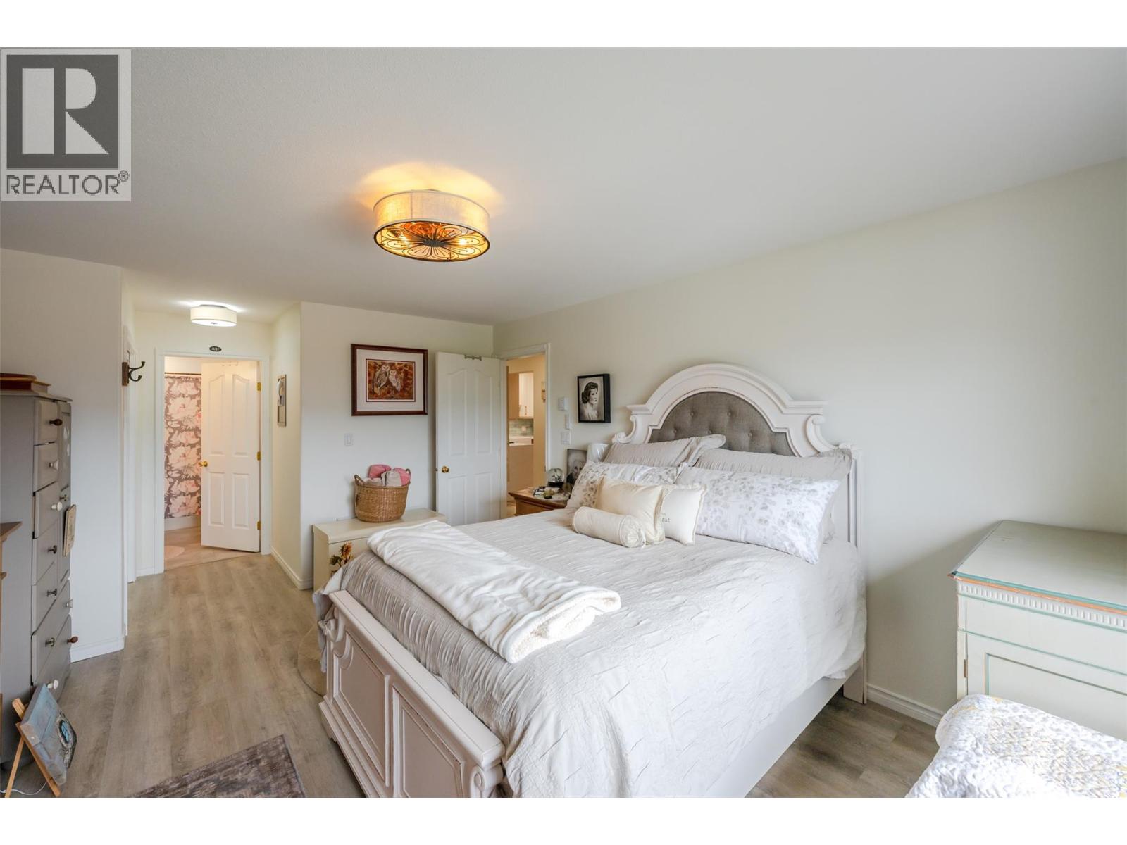 #203 8416 Jubilee Road - Image 33