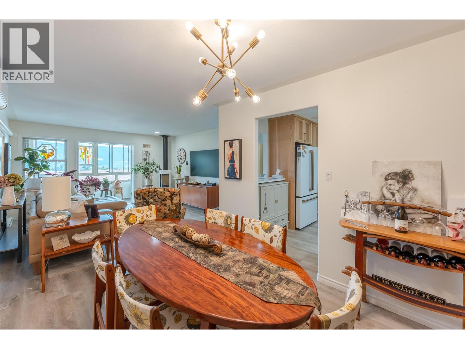 #203 8416 Jubilee Road - 18