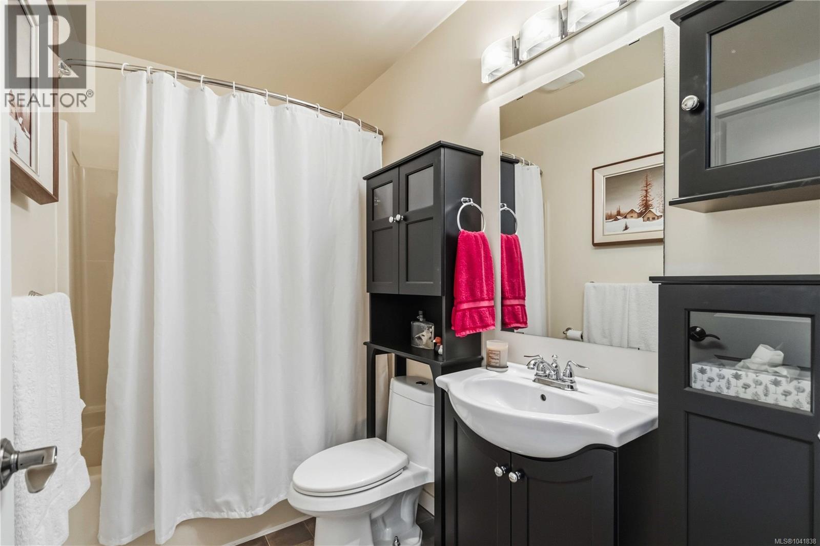 1131 Holly Park Rd, Central Saanich