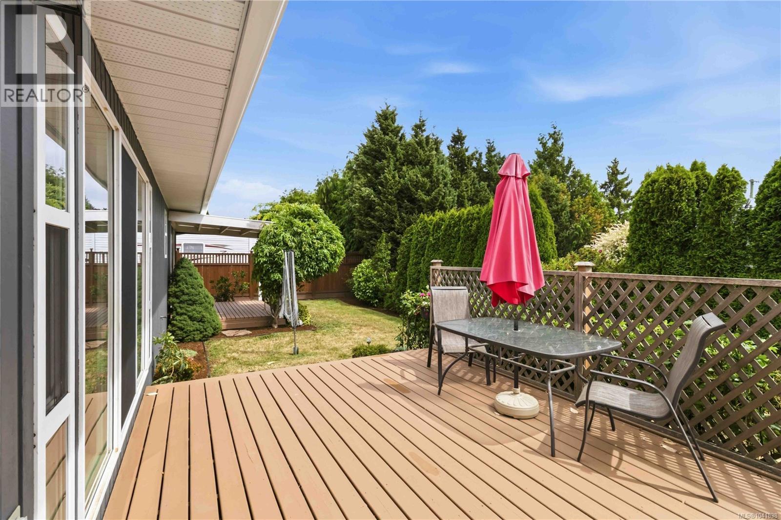 1131 Holly Park Rd, Central Saanich
