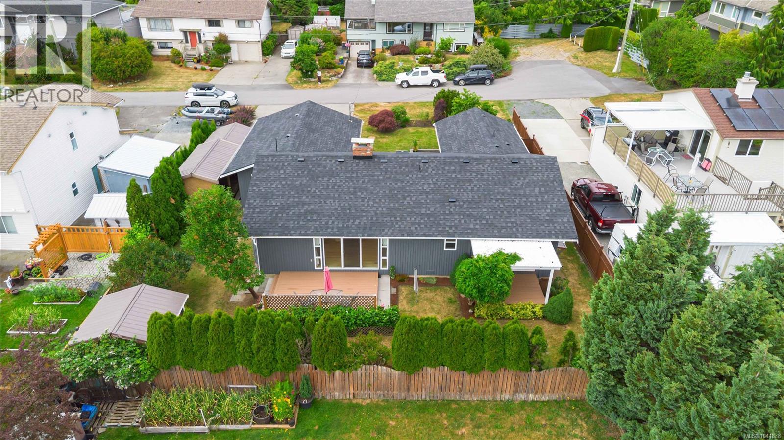 1131 Holly Park Rd, Central Saanich