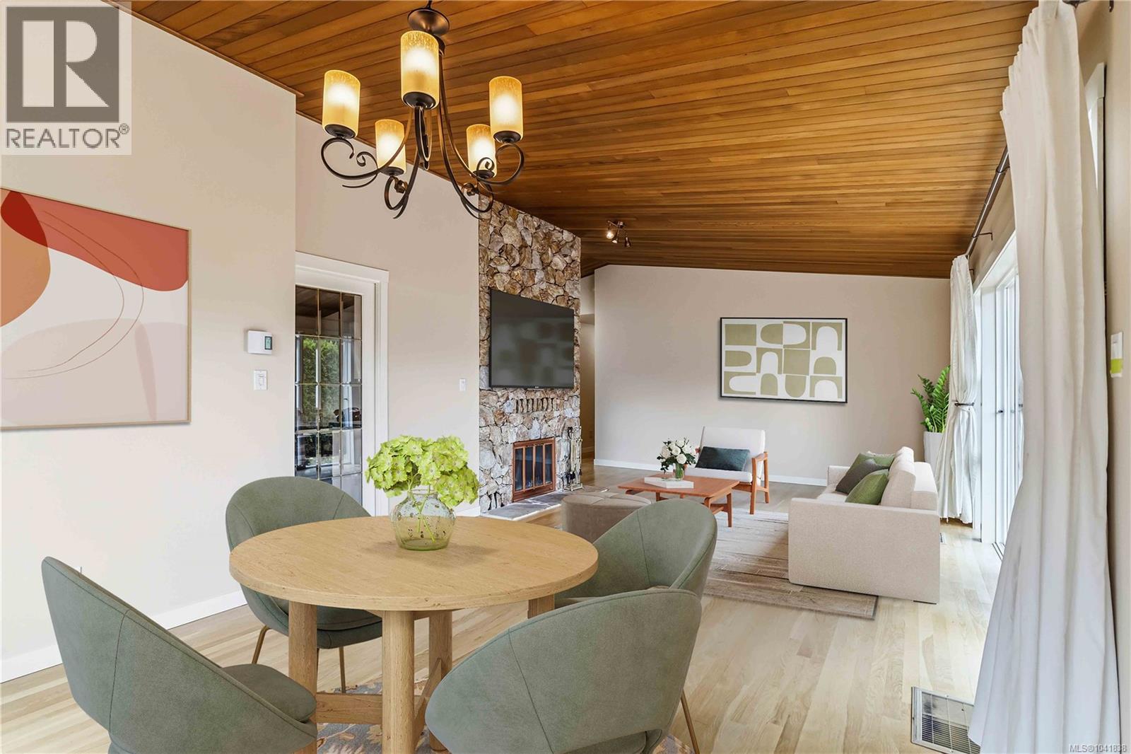 1131 Holly Park Rd, Central Saanich