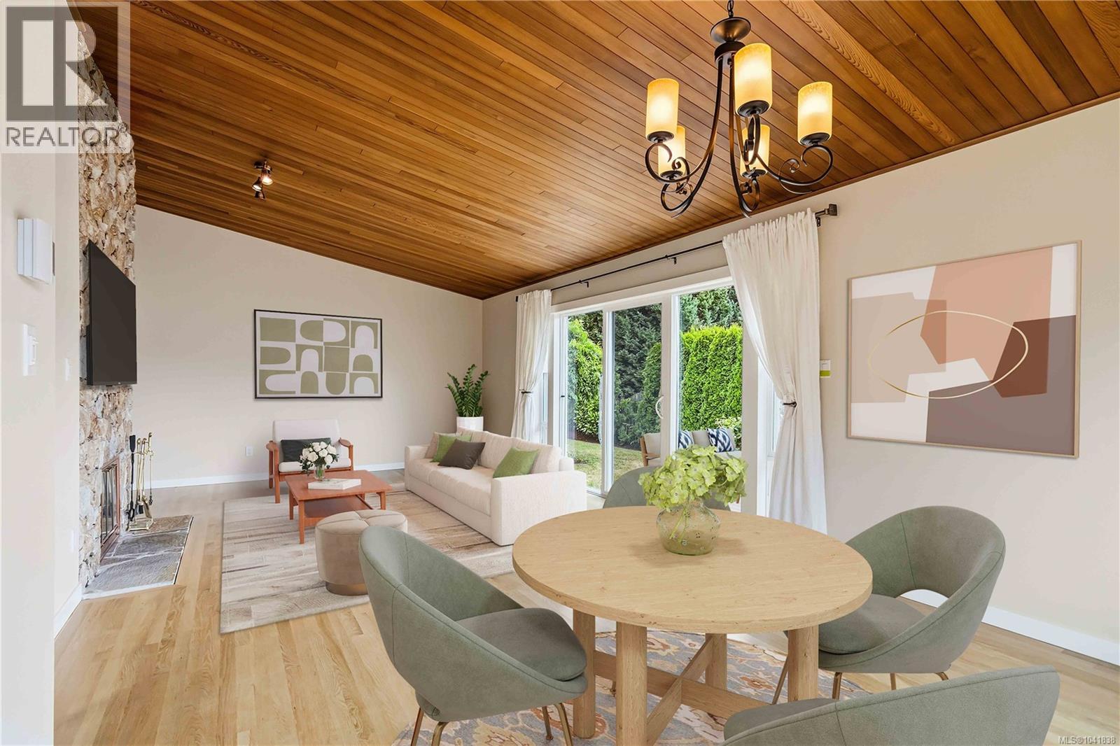 1131 Holly Park Rd, Central Saanich