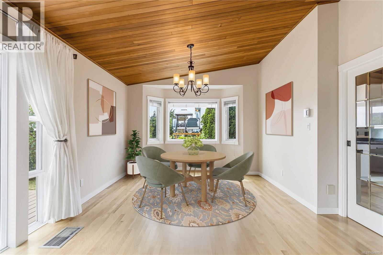 1131 Holly Park Rd, Central Saanich