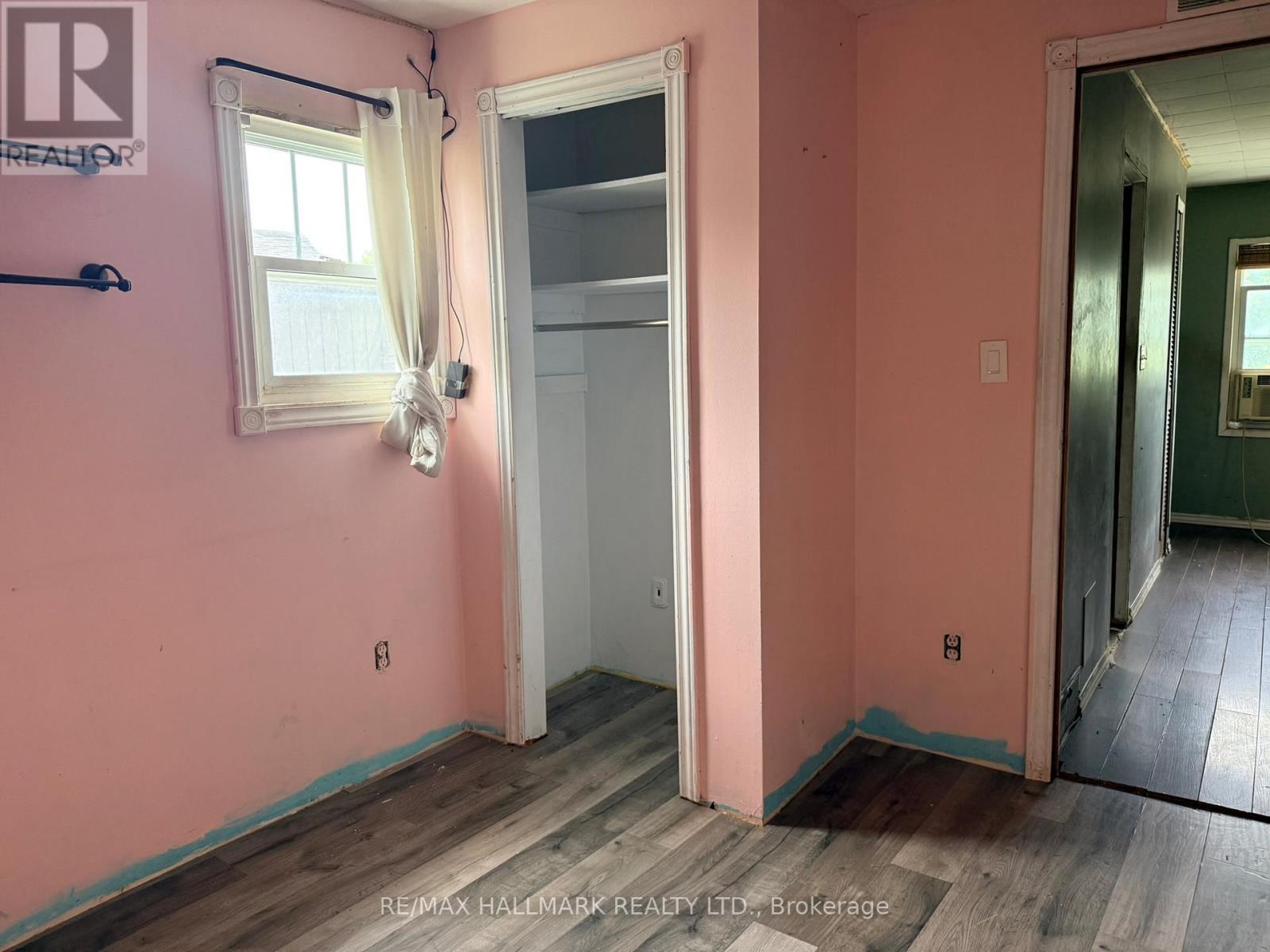 87 GLADSTONE AVENUE - 18
